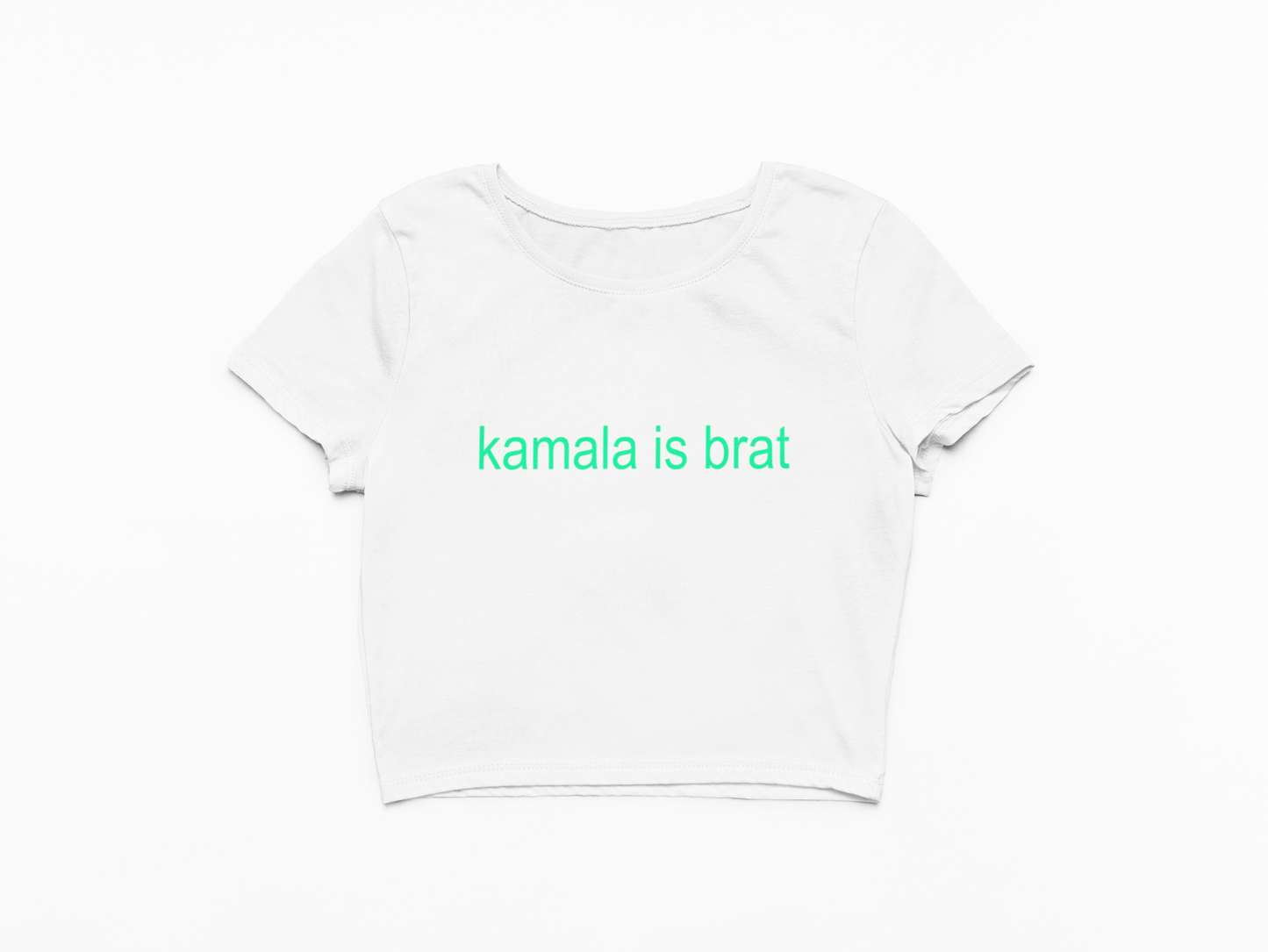 Kamala is Brat Crop Top – Speels en Gedurfd Statement Shirt